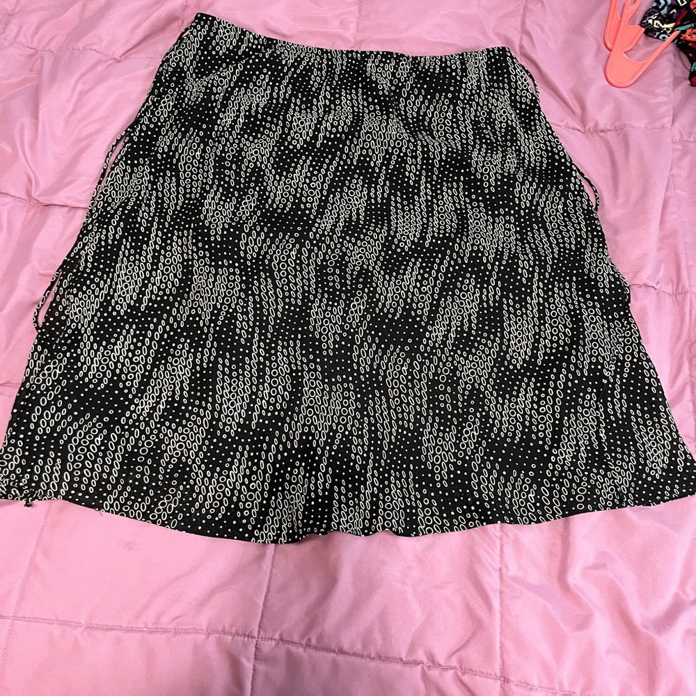 Flowy light skirt